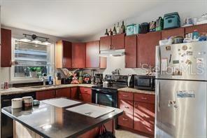 0273-SMITHS E A RESUB LOT 2 & SUB OF LOT 6 - Residential Income