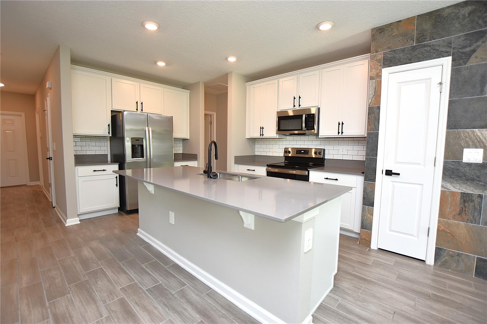 BELLA VITA PH 1A 1B-1 - Residential Lease