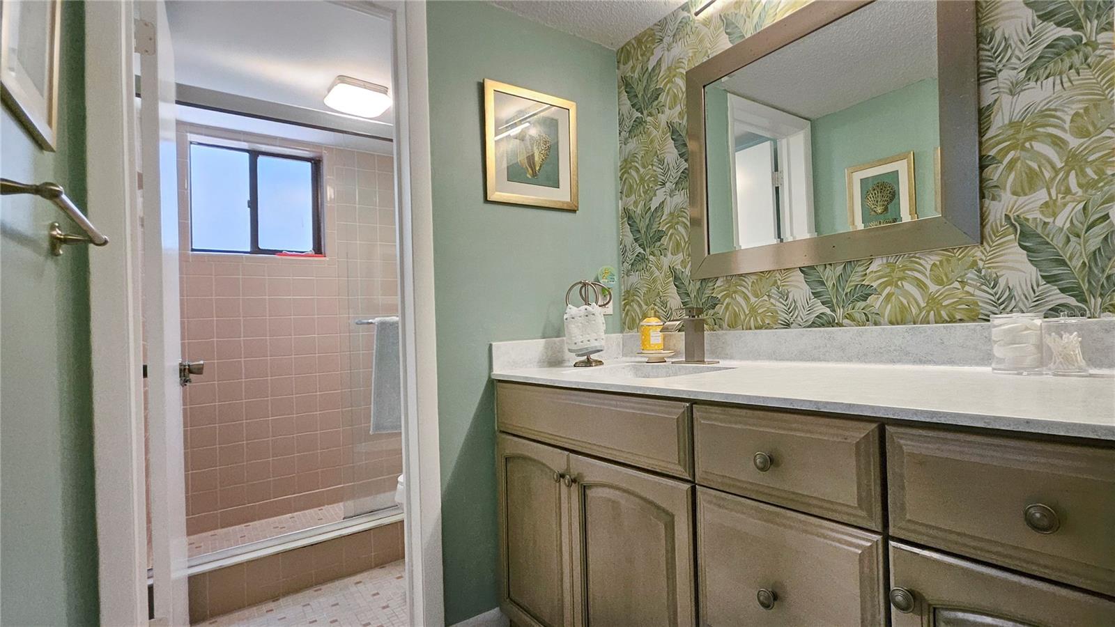 THE FAIRWAYS CONDO - Residential