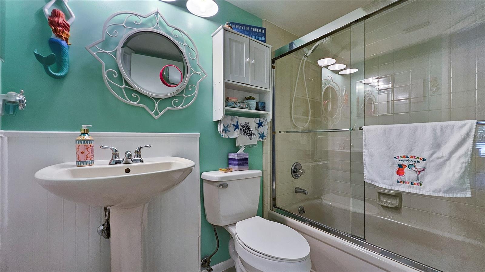 THE FAIRWAYS CONDO - Residential