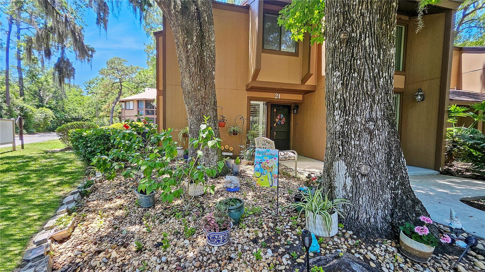 THE FAIRWAYS CONDO - Residential