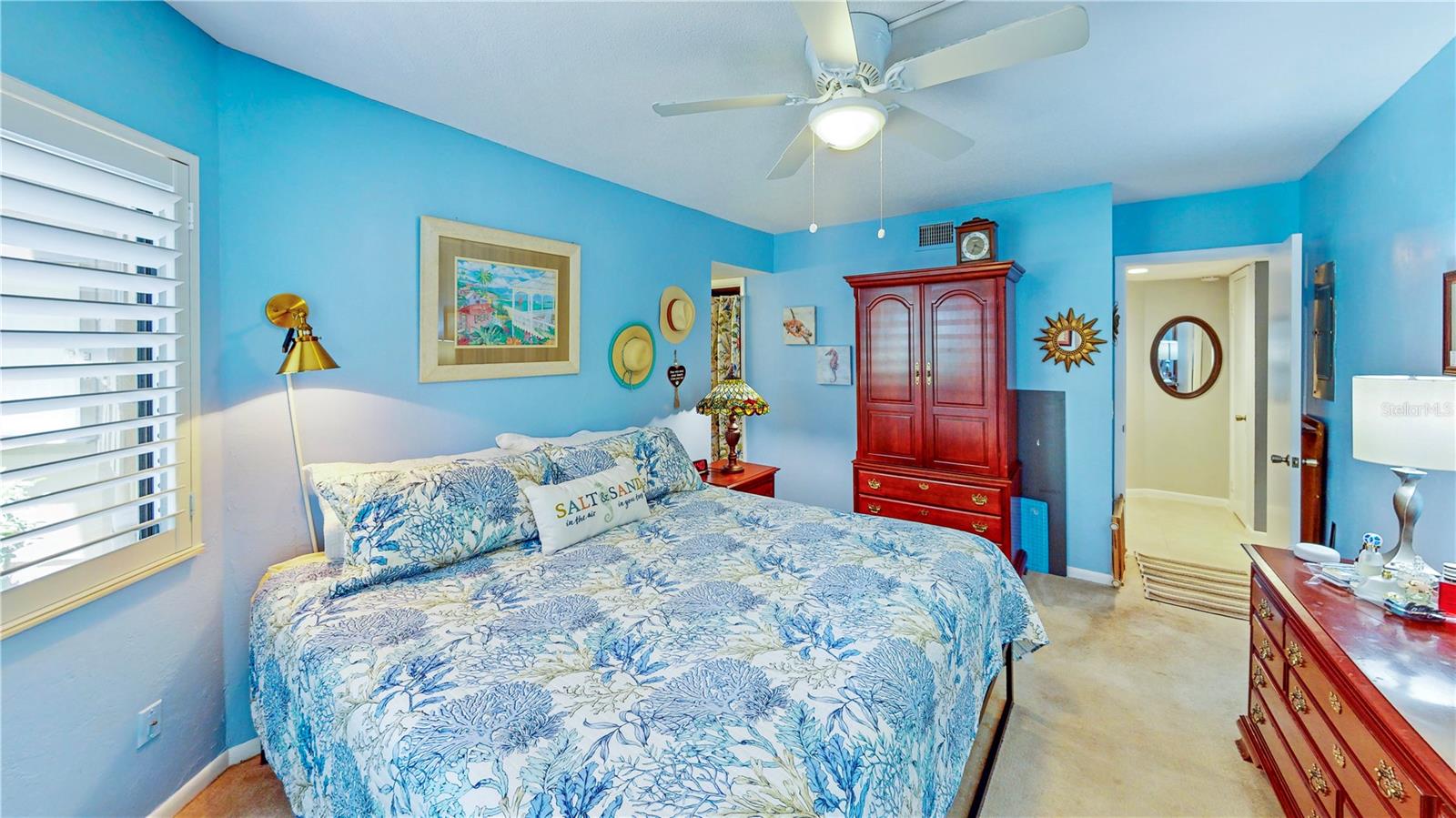 THE FAIRWAYS CONDO - Residential