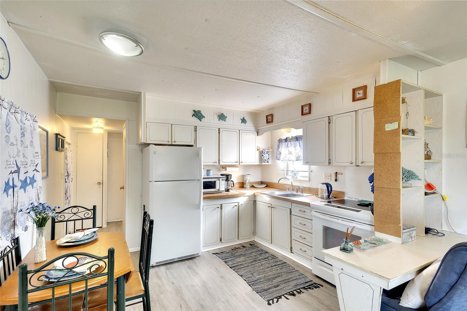 MOBILE ESTATES - Residential