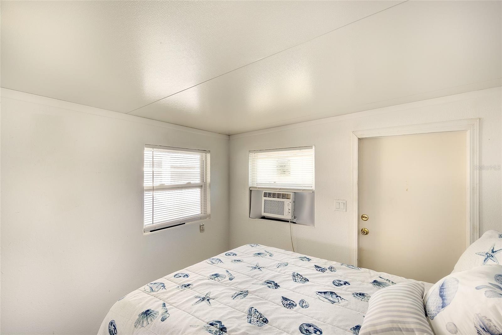 MOBILE ESTATES - Residential