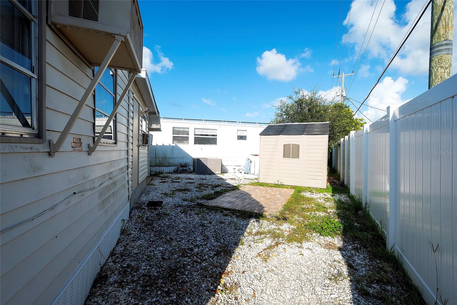 MOBILE ESTATES - Residential