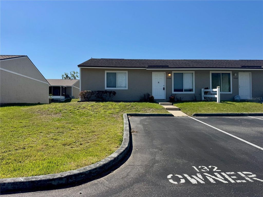 Photo of 12248 Tavares Ridge Circle, Tavares, FL 32778 (MLS # O6392617)