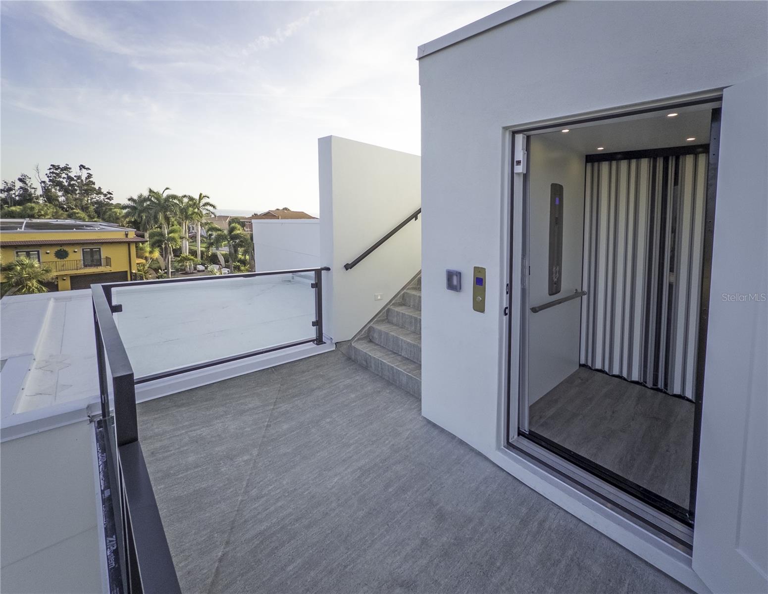 LONGBOAT KEY ESTATES - Residential