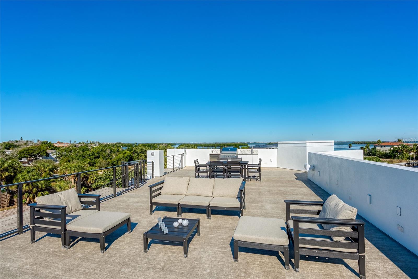 LONGBOAT KEY ESTATES - Residential