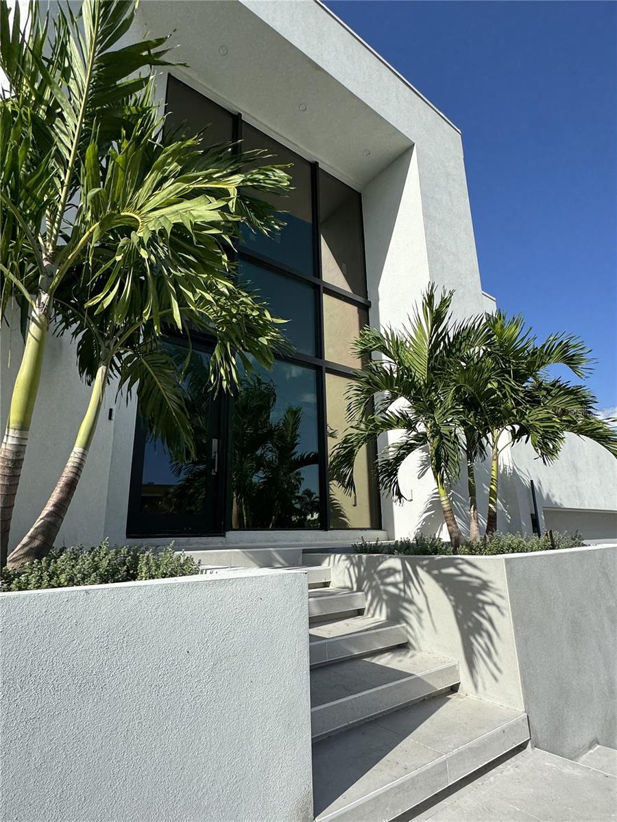 LONGBOAT KEY ESTATES - Residential