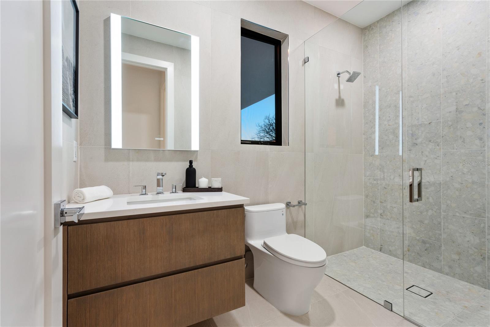 LONGBOAT KEY ESTATES - Residential