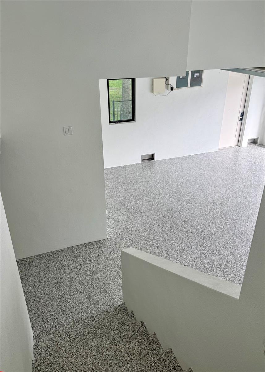 LONGBOAT KEY ESTATES - Residential