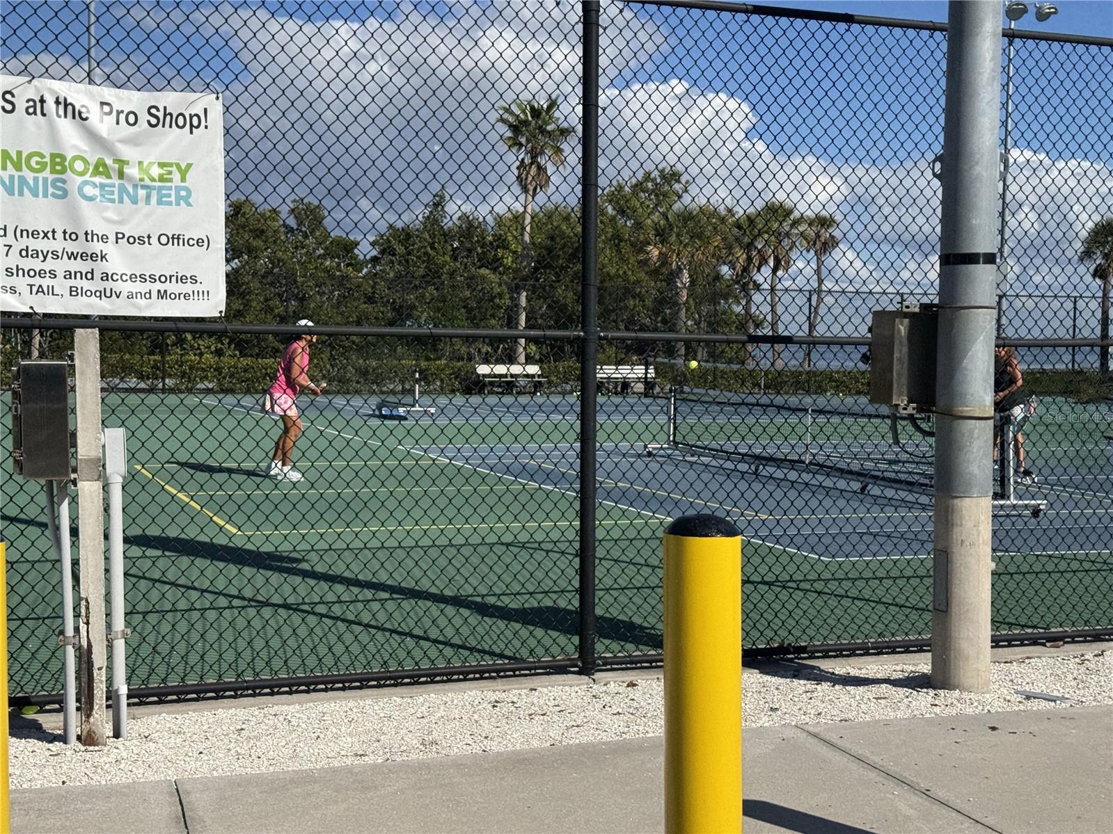 LONGBOAT KEY ESTATES - Residential