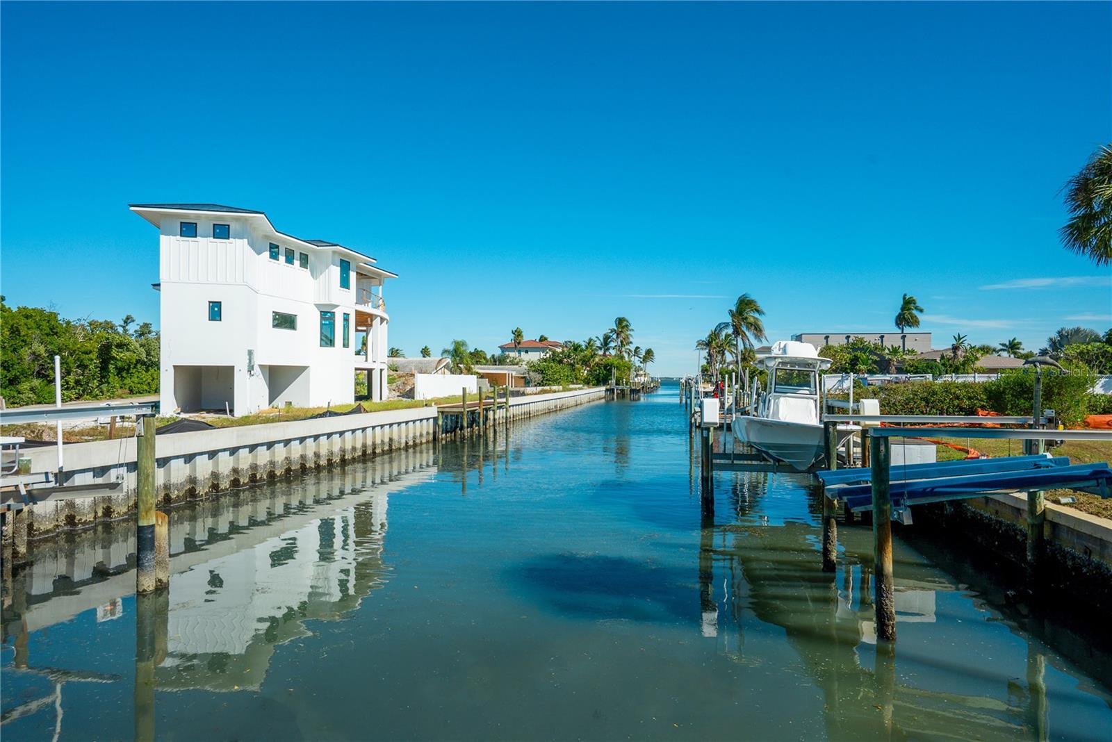 LONGBOAT KEY ESTATES - Residential