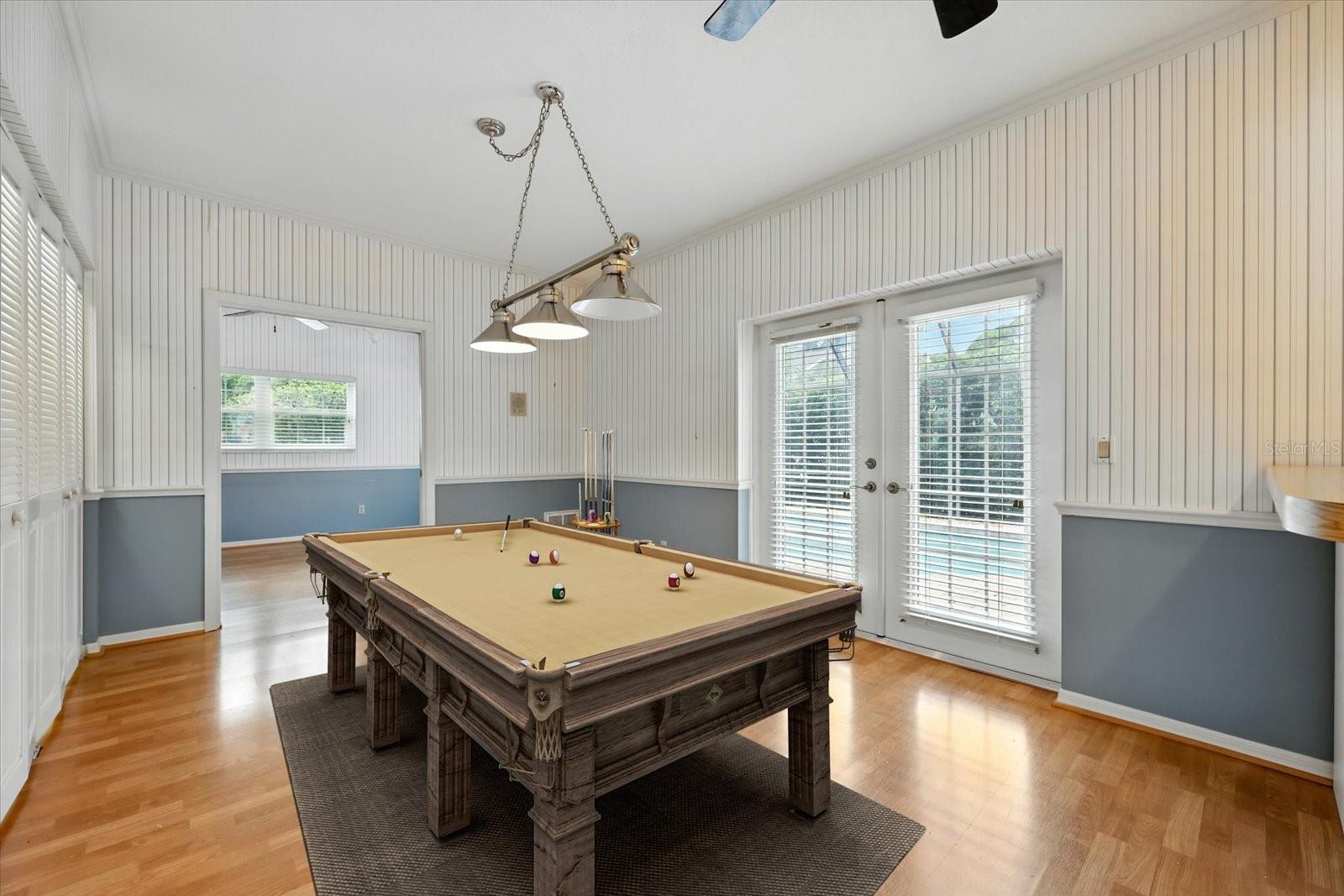 FEATHER SOUND CUSTOM - Residential