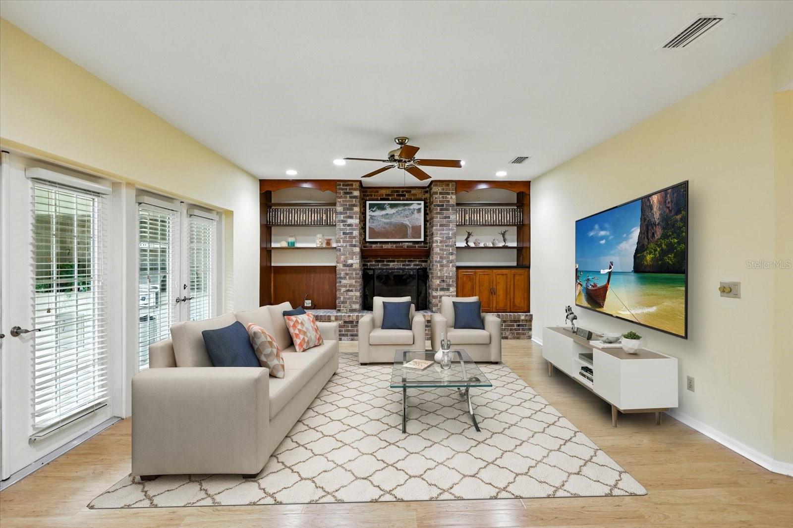 FEATHER SOUND CUSTOM - Residential