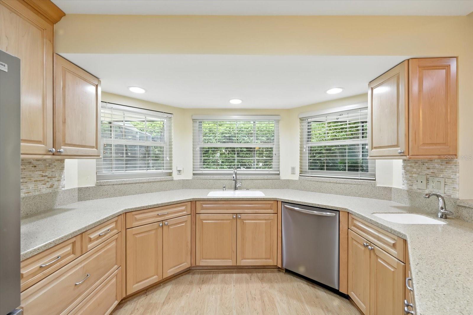 FEATHER SOUND CUSTOM - Residential