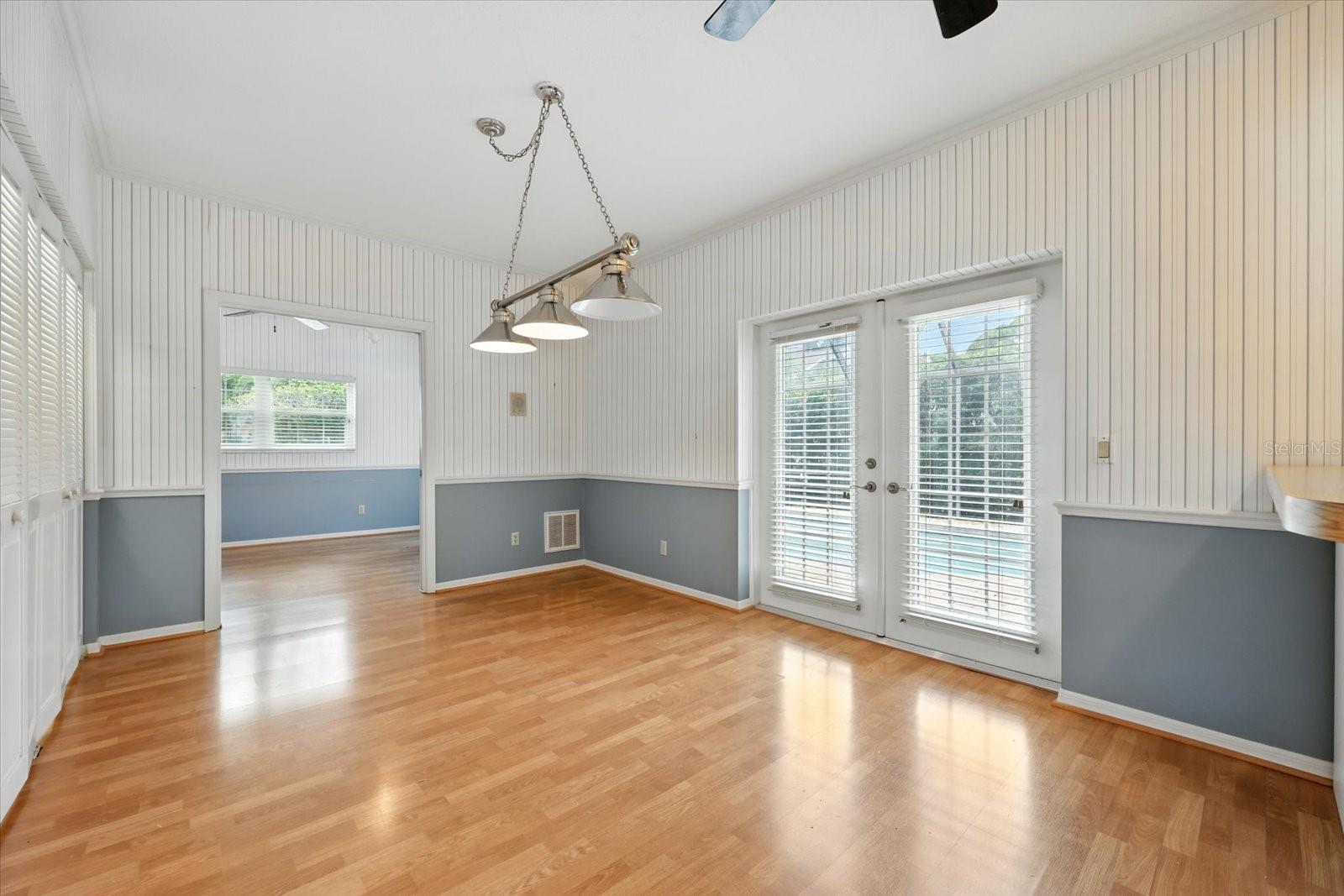 FEATHER SOUND CUSTOM - Residential