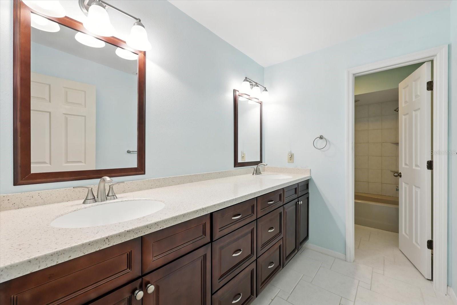 FEATHER SOUND CUSTOM - Residential