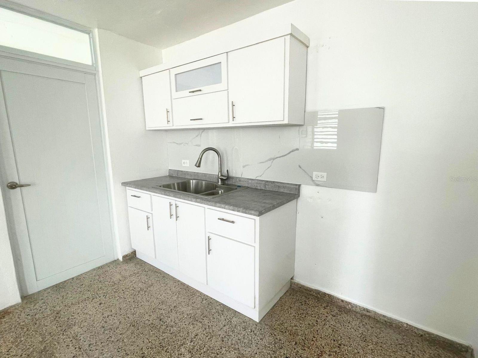 URB VERDEMAR - Residential