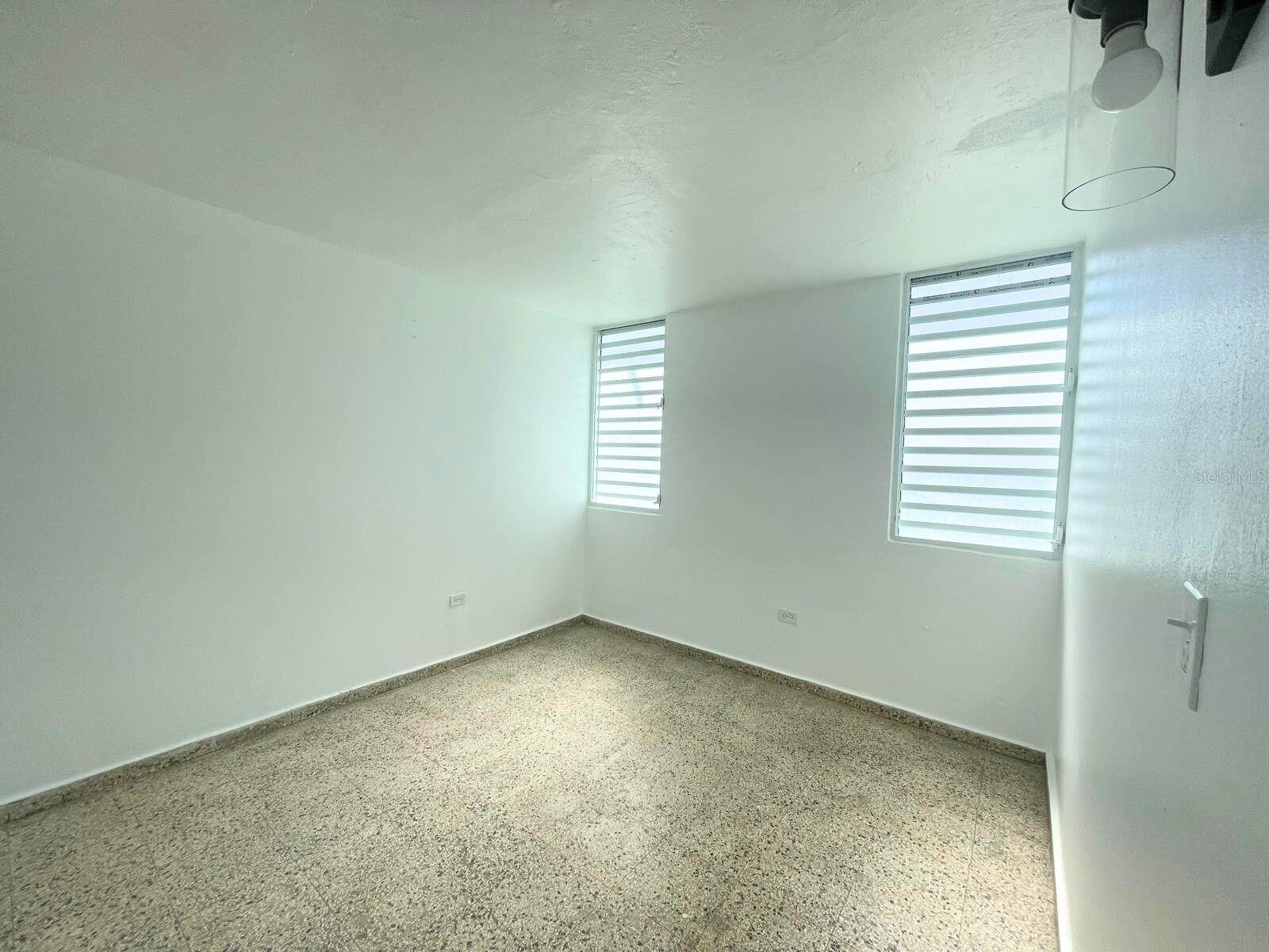 URB VERDEMAR - Residential