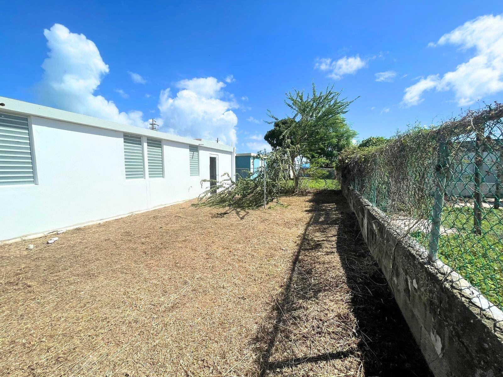 URB VERDEMAR - Residential