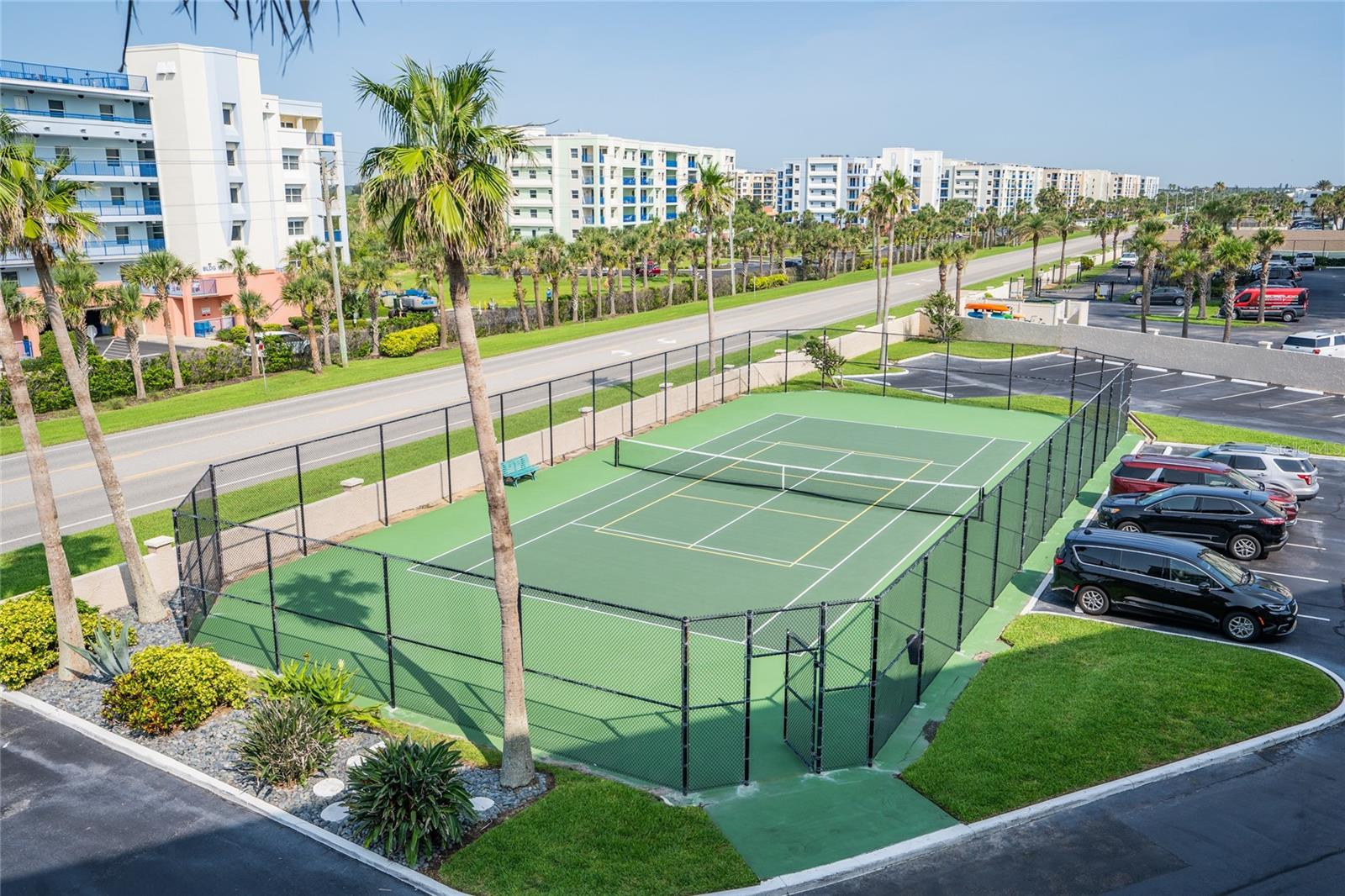 SANDPIPER TOWERS CONDO - Residential