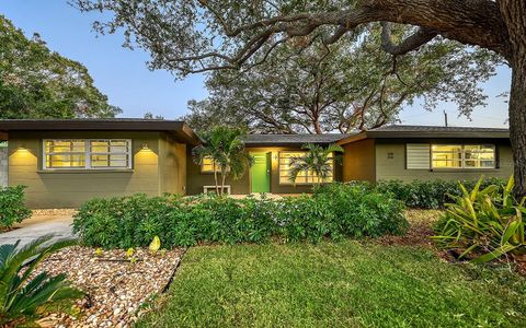 A home in SARASOTA