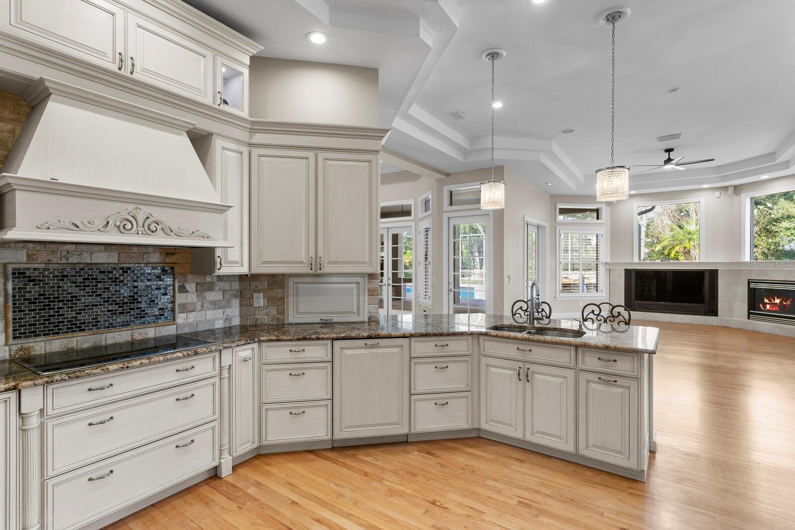 TAMPA PALMS 4A UNIT 2C 2D - Residential