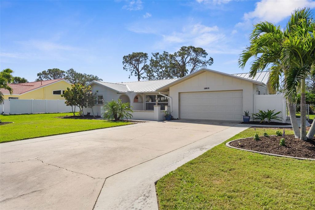 Photo of 201 Cavallini Drive, Nokomis, FL 34275 (MLS # N6142296)