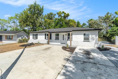 7106 LYNWOOD DRIVE TAMPA FL 33637