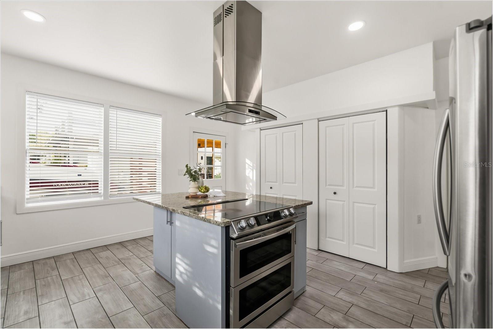 PALM PARK TERRACE - Residential