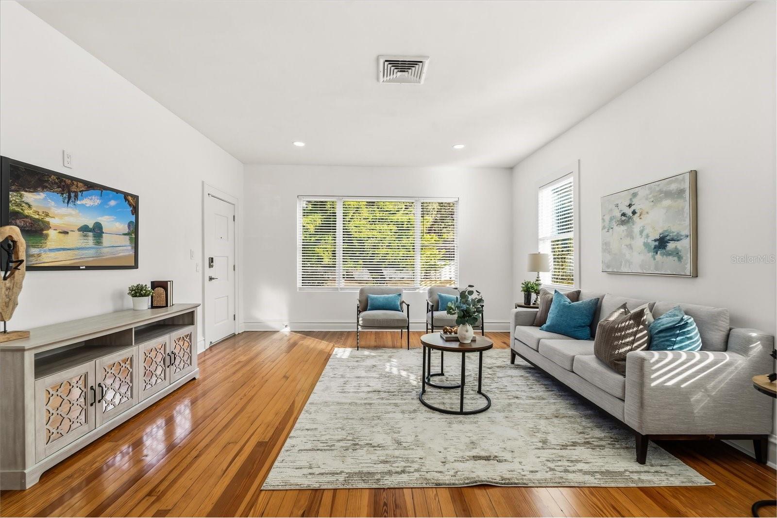 PALM PARK TERRACE - Residential