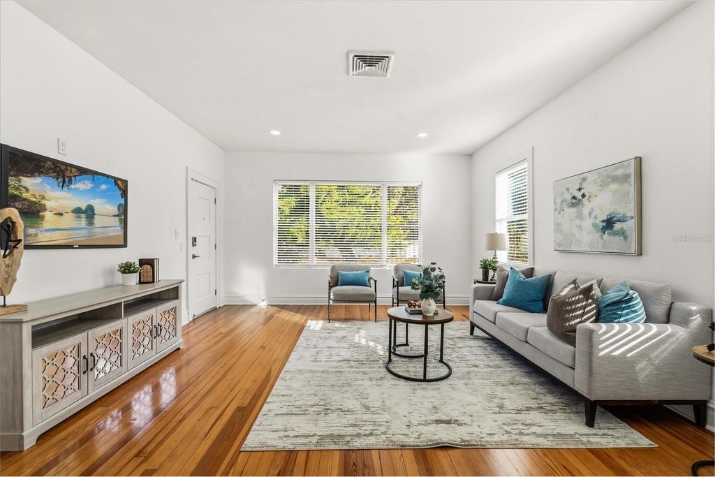 Photo of 520 S 7th Street, Lake Wales, FL 33853 (MLS # O6367558)