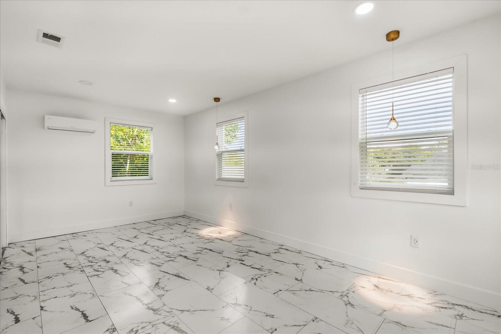 PALM PARK TERRACE - Residential