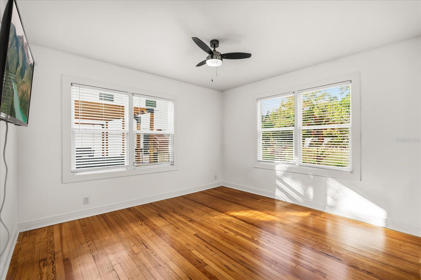 PALM PARK TERRACE - Residential