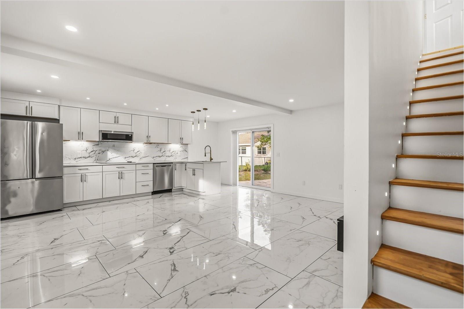 PALM PARK TERRACE - Residential