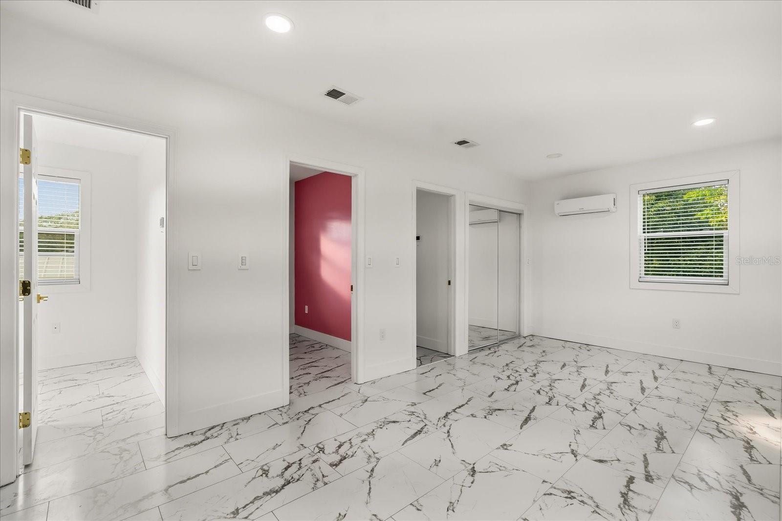 PALM PARK TERRACE - Residential