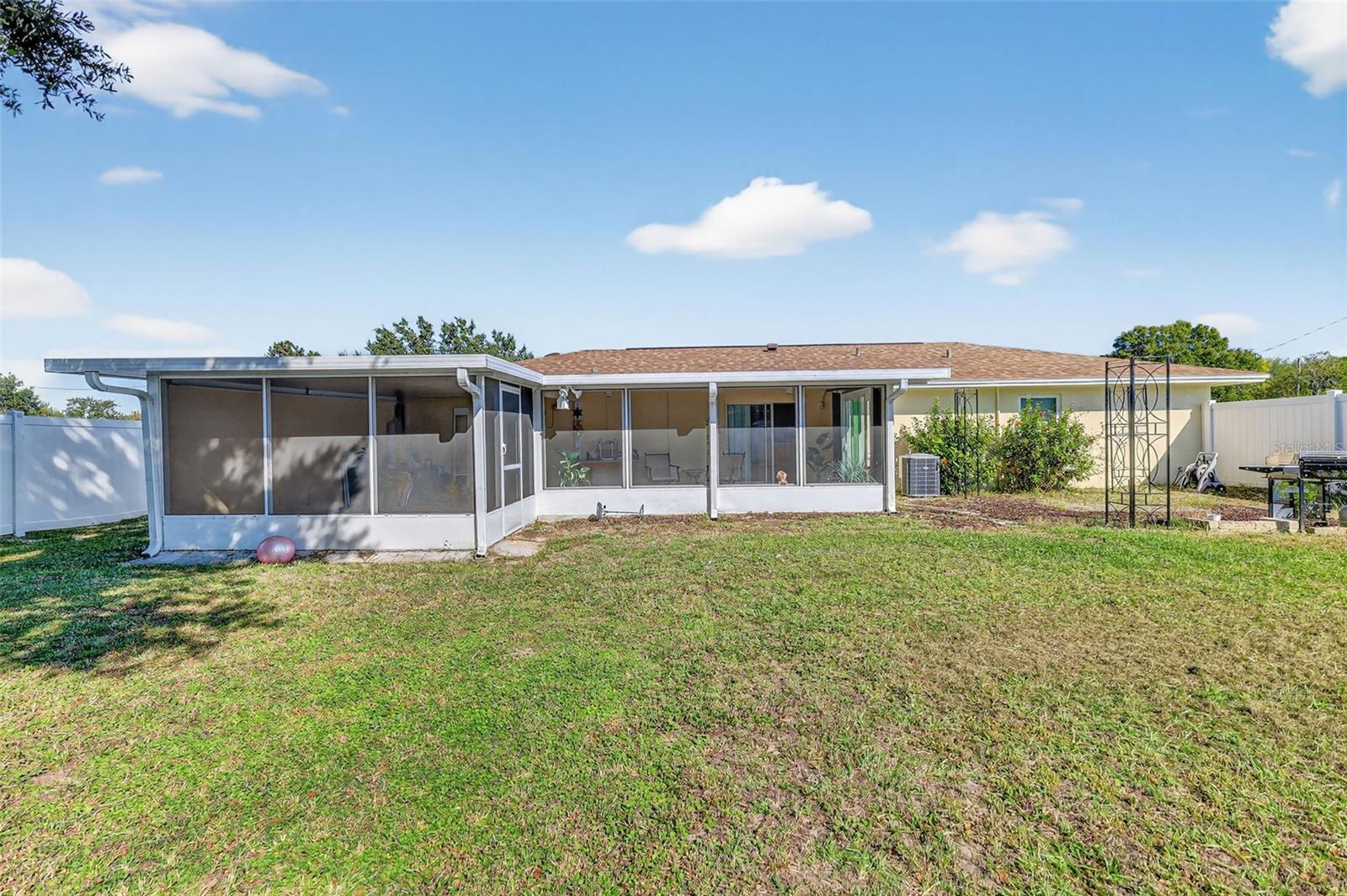 LADY LAKE PADGETT ESTATES SUB - Residential