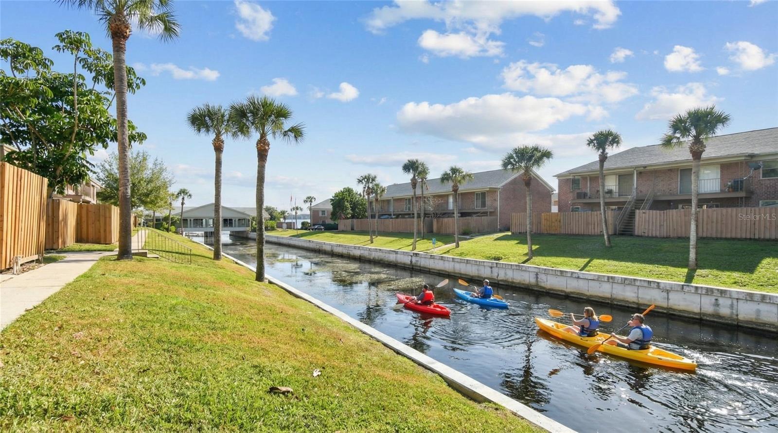 LAKE HOWELL ARMS - Residential