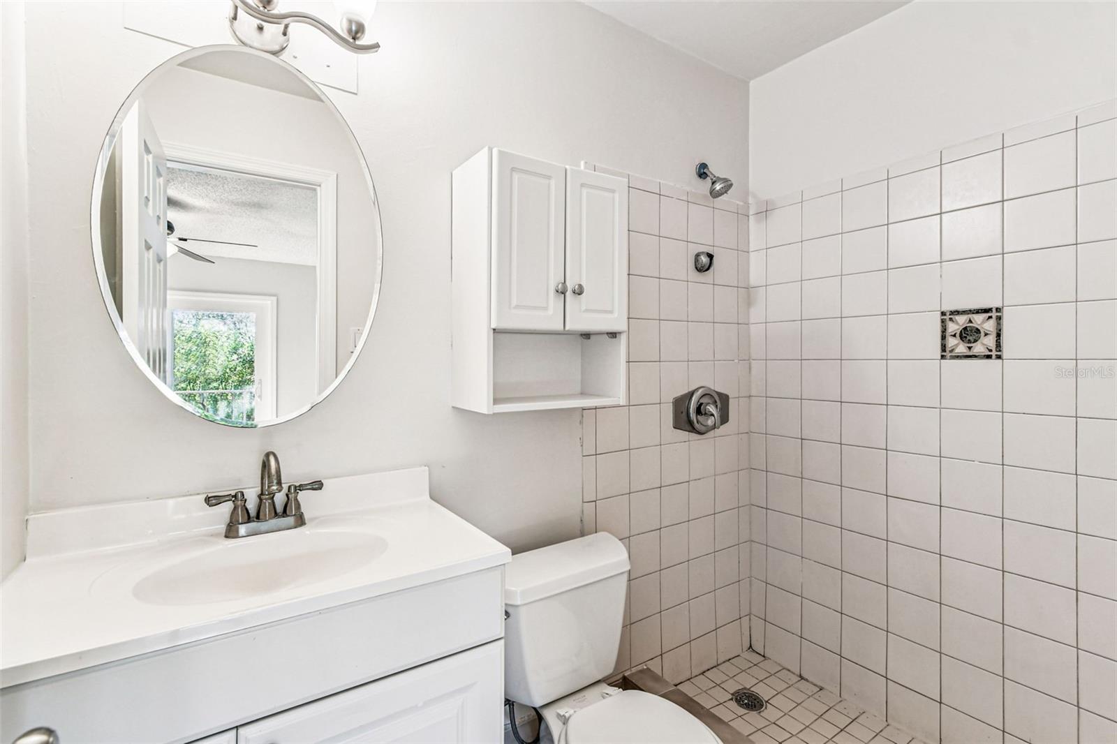 LAKE HOWELL ARMS - Residential