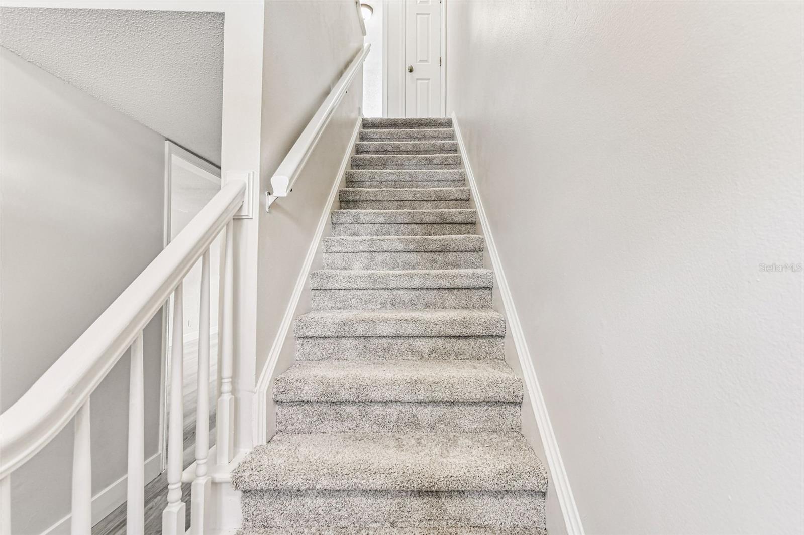 LAKE HOWELL ARMS - Residential