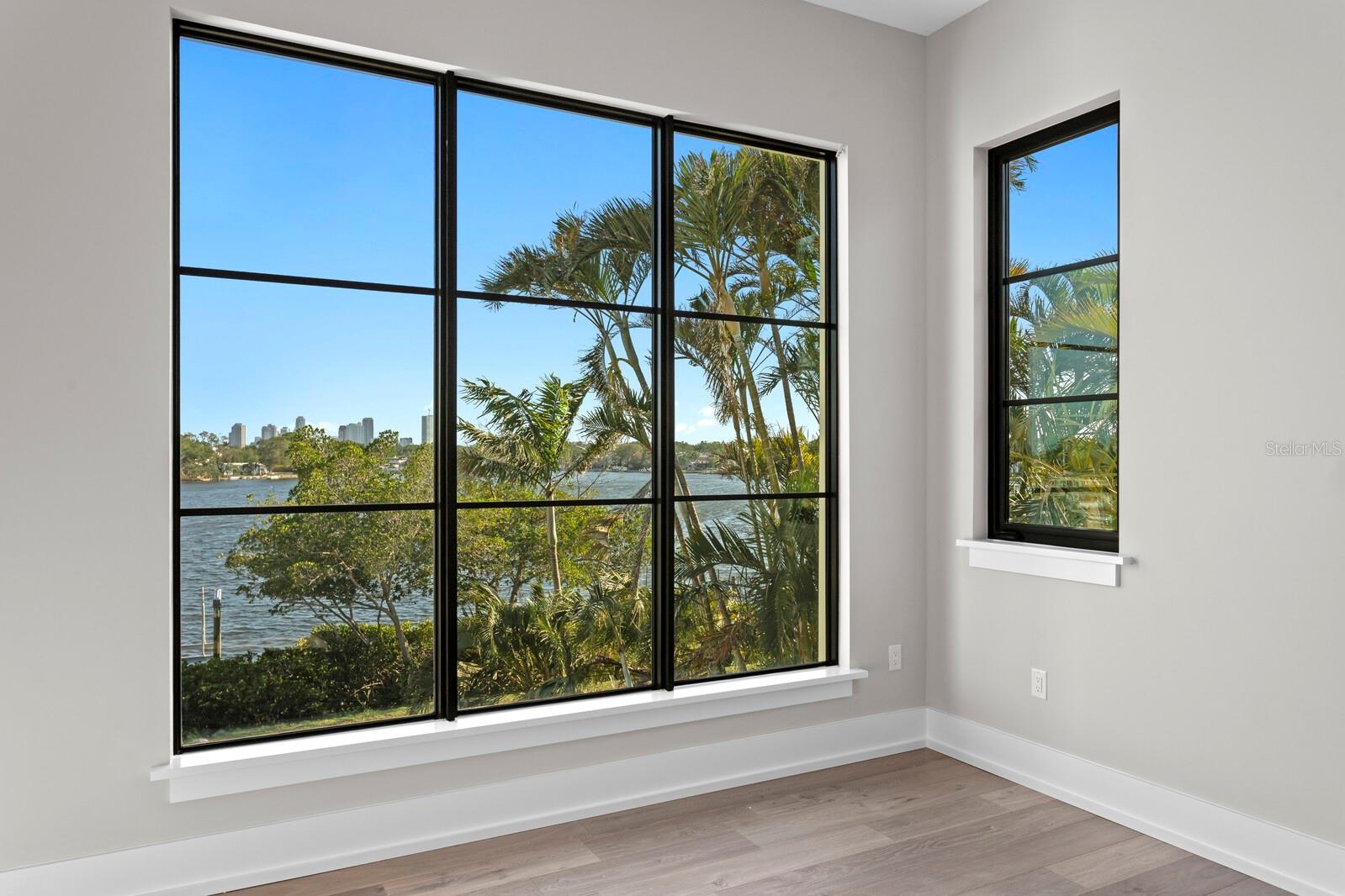 COFFEE POT ADD SNELL & HAMLETTS - Residential