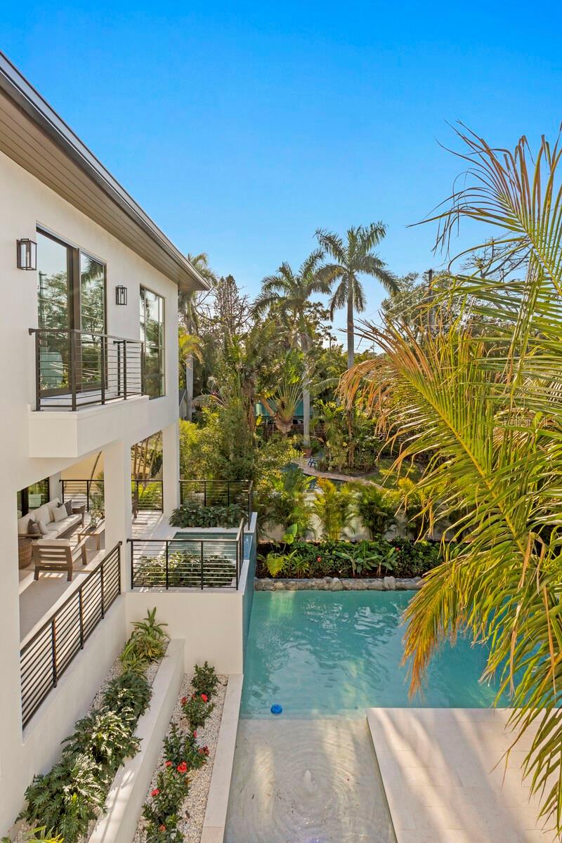 COFFEE POT ADD SNELL & HAMLETTS - Residential