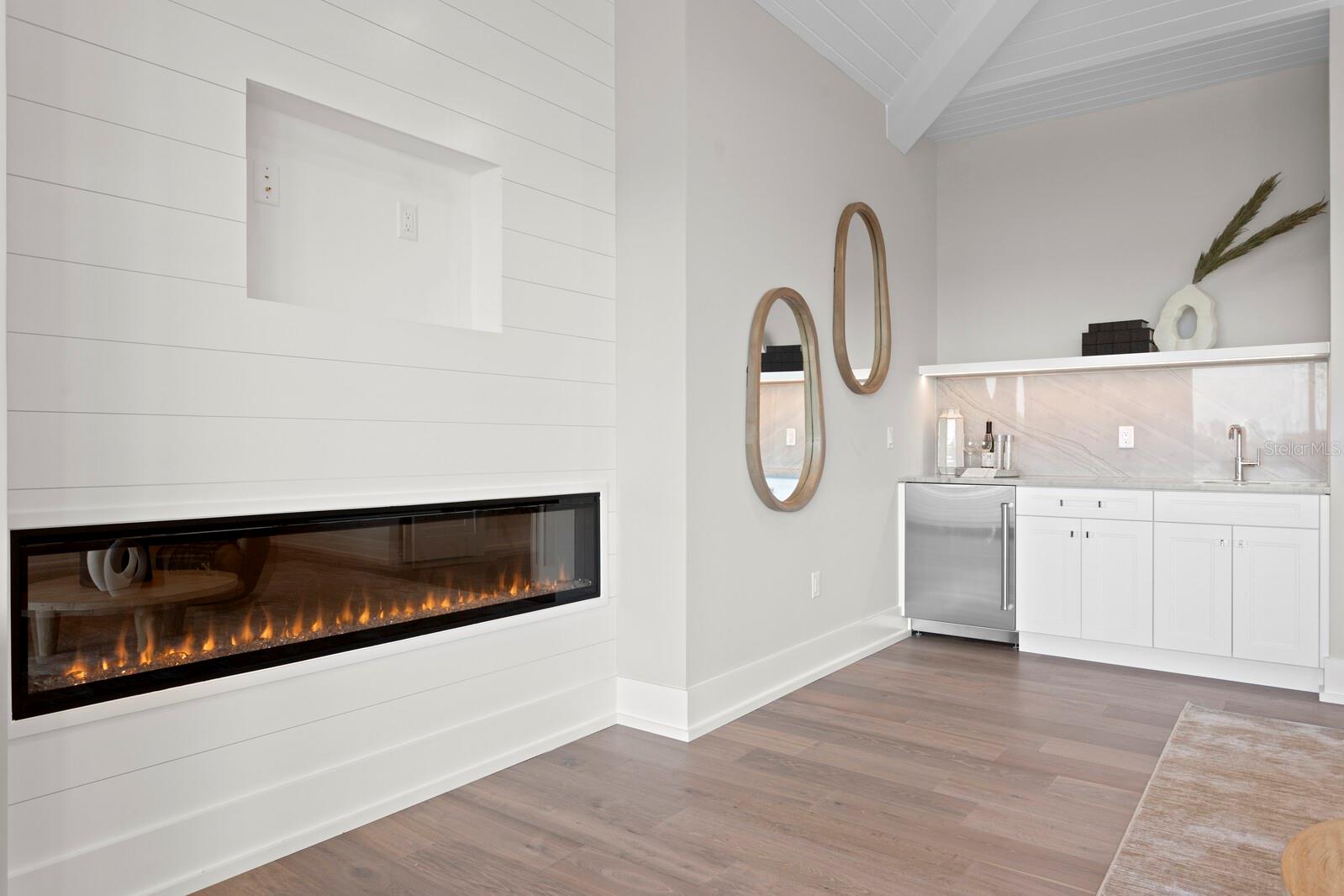 COFFEE POT ADD SNELL & HAMLETTS - Residential