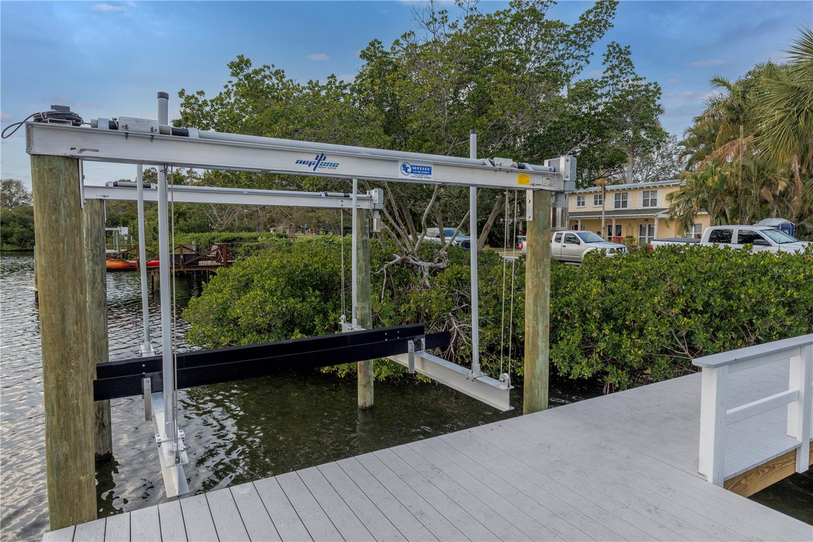 COFFEE POT ADD SNELL & HAMLETTS - Residential