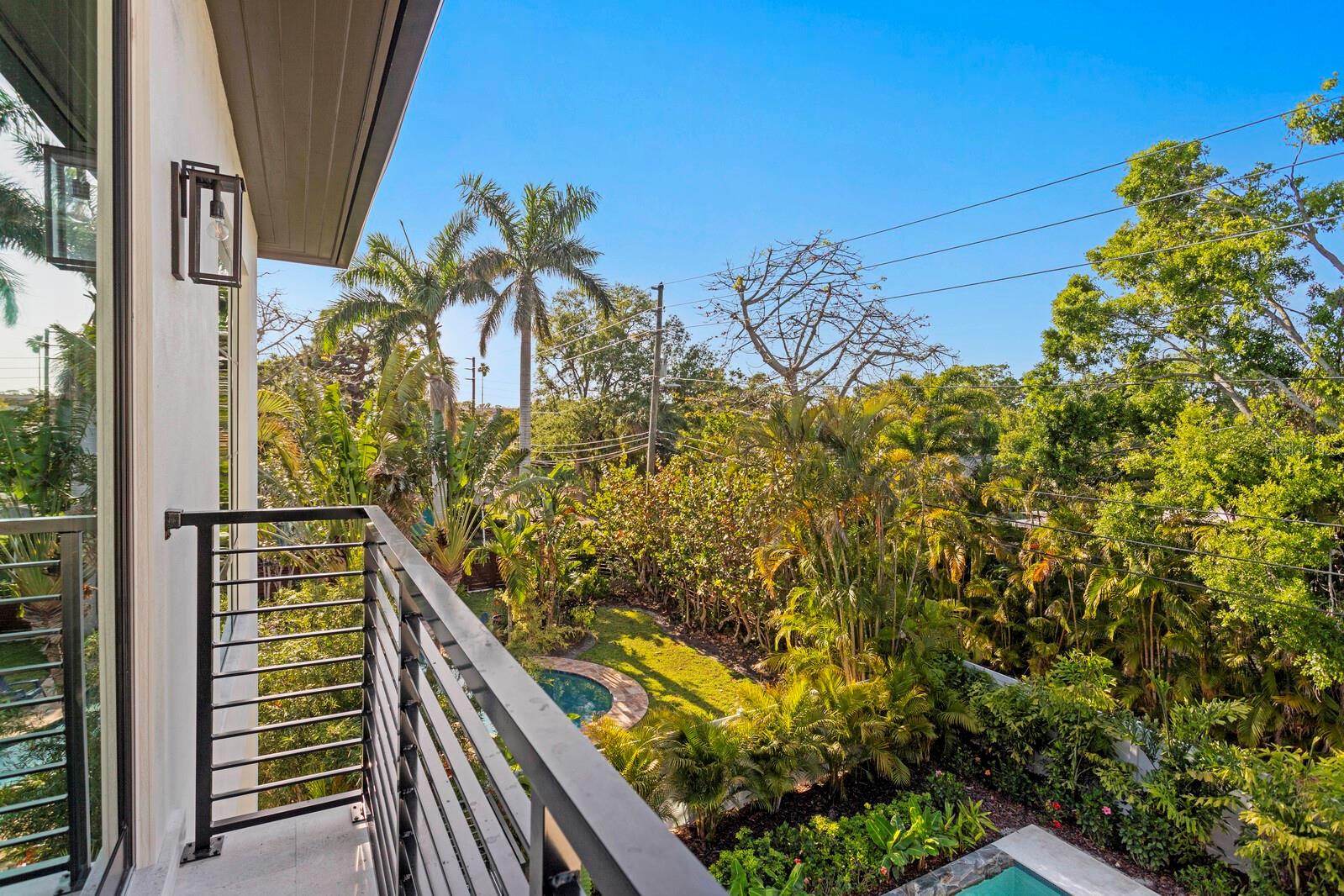 COFFEE POT ADD SNELL & HAMLETTS - Residential