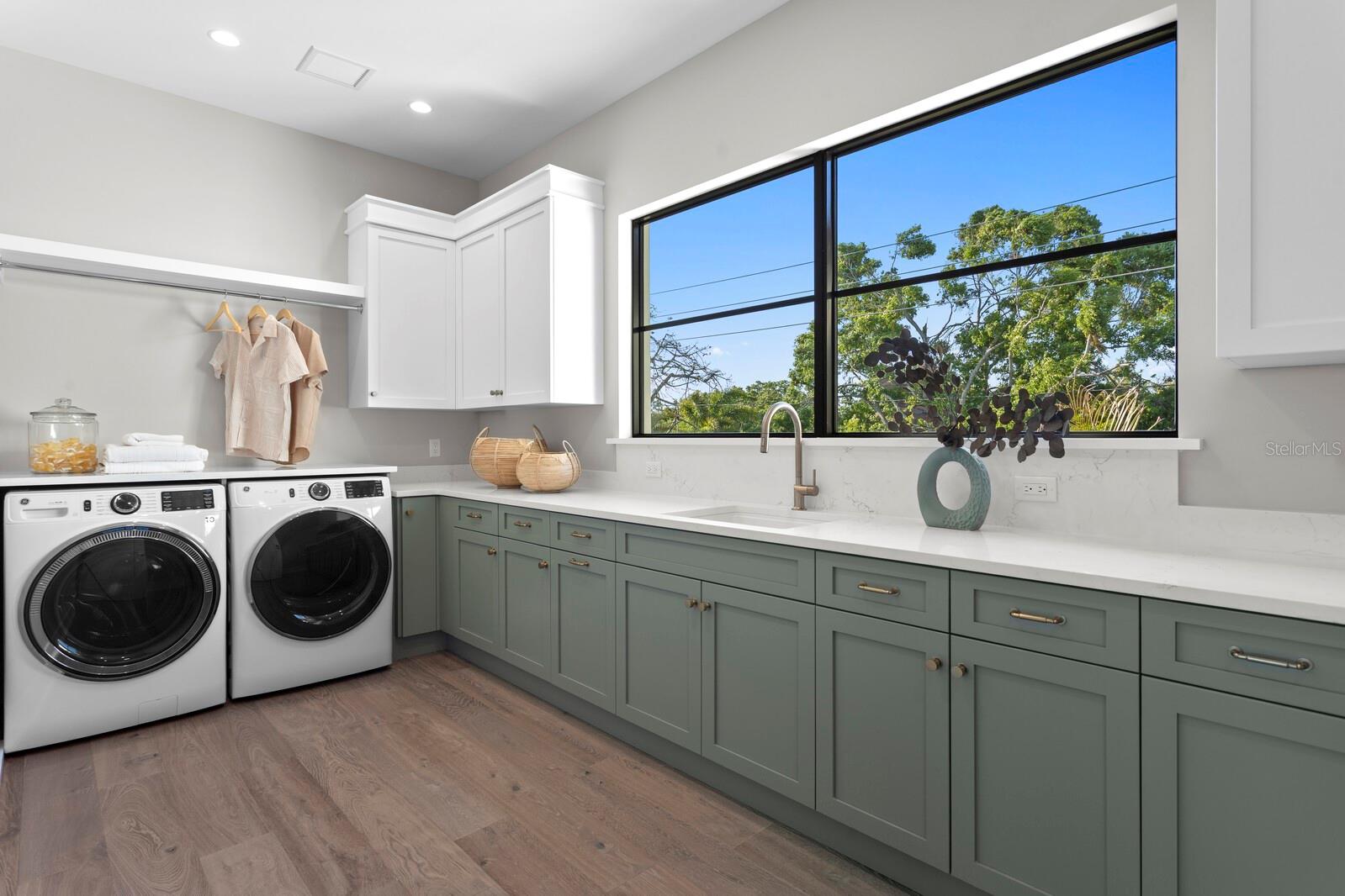 COFFEE POT ADD SNELL & HAMLETTS - Residential