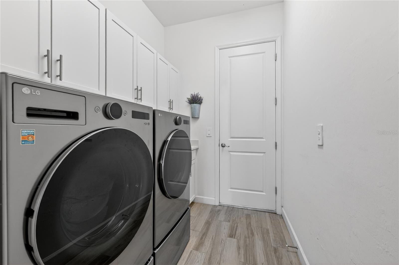 LORRAINE LAKES PH I - Residential