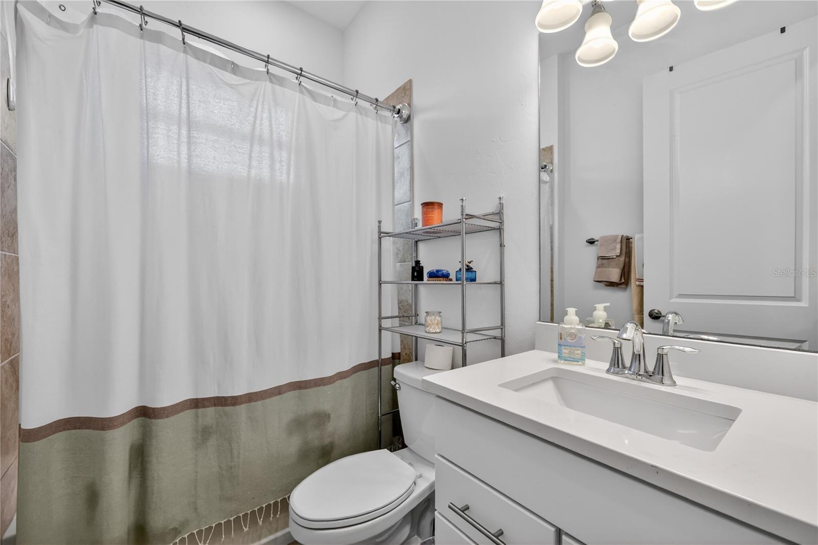 LORRAINE LAKES PH I - Residential