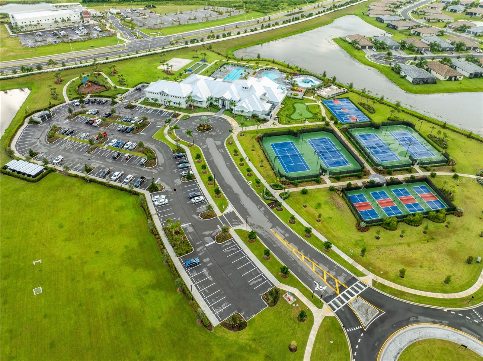 LORRAINE LAKES PH I - Residential